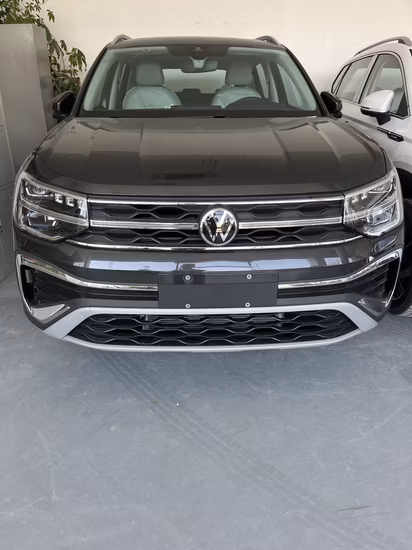 Geely Atlas L 1.5 T 도매 럭셔리 가솔린 자동차 가솔린 차량 4WD 고성능 중국 브랜드 자동차 소형 SUV Geely Boyue
